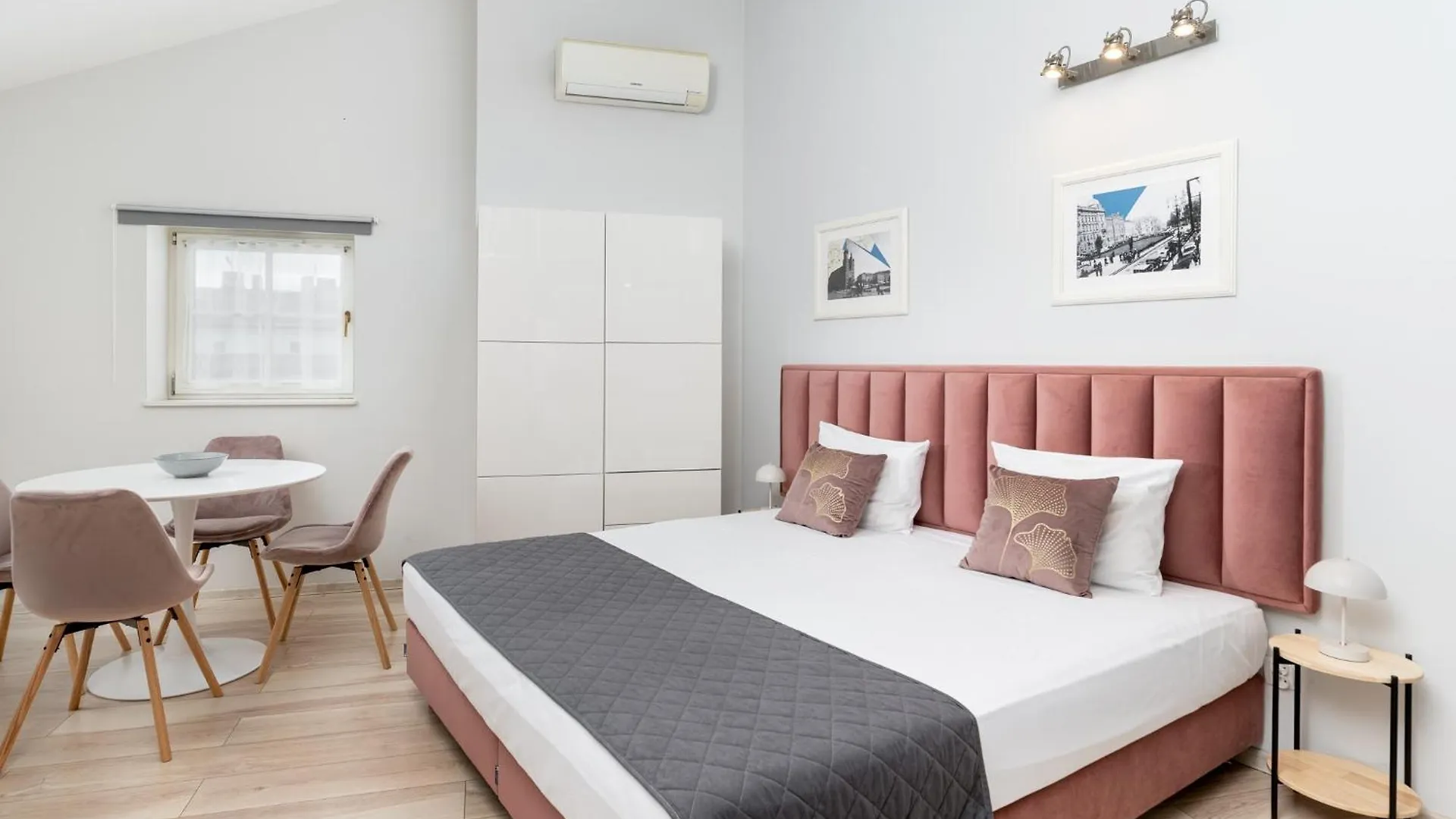 Miodowa Boutique Residence Krakow Apartment